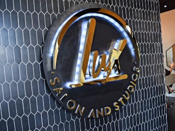 Lux Salon Logo